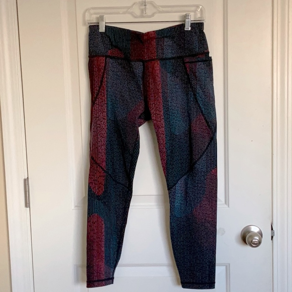Sweaty Betty POWER POCKET 7/8 LEGGINGS IN BLACK CITY LIGHTS PRINT